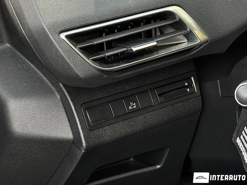 Peugeot 3008 12 peugeot 3008 2019