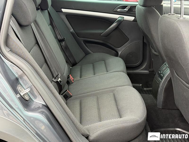 Skoda Octavia Scout 17 skoda octavia scout 2011