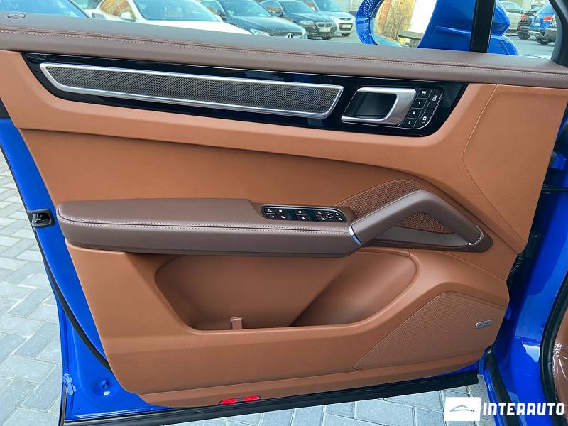 Porsche Cayenne E-Hybrid Coupe 5 porsche cayenne e-hybrid coupe 2023