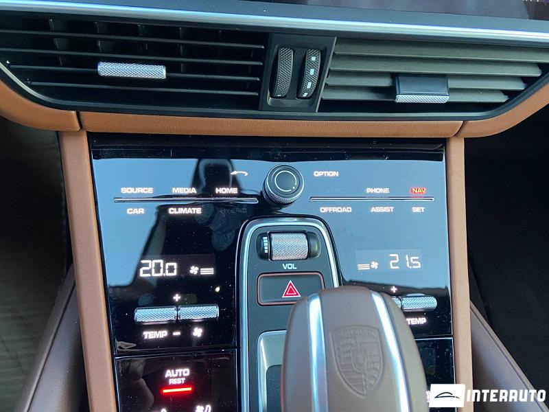 Porsche Cayenne E-Hybrid Coupe 15 porsche cayenne e-hybrid coupe 2023