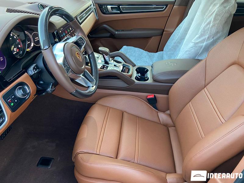 Porsche Cayenne E-Hybrid Coupe 6 porsche cayenne e-hybrid coupe 2023