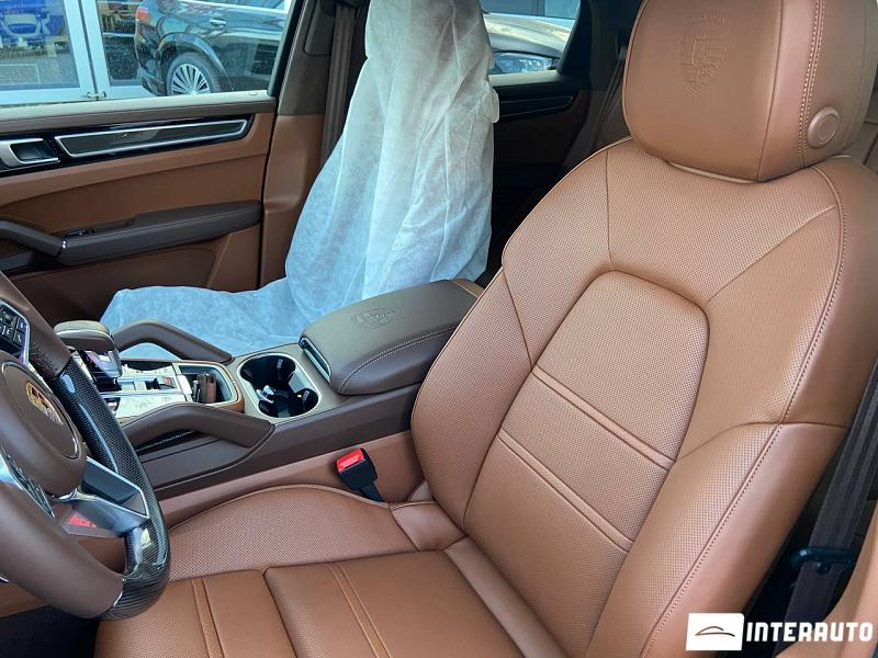 Porsche Cayenne E-Hybrid Coupe 7 porsche cayenne e-hybrid coupe 2023