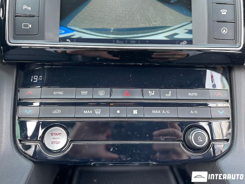 Jaguar F-Pace 11 jaguar f-pace 2016