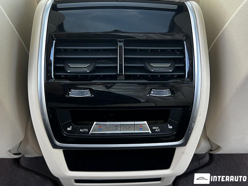 BMW X7 4.0i 21 bmw x7 4.0i 2019