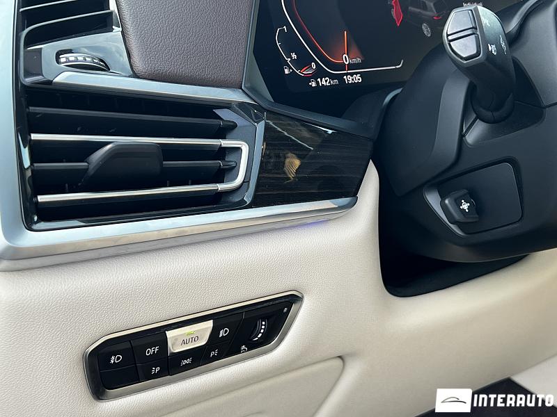 BMW X7 4.0i 20 bmw x7 4.0i 2019