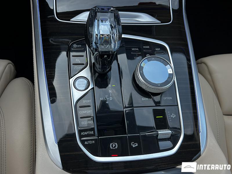 BMW X7 4.0i 12 bmw x7 4.0i 2019