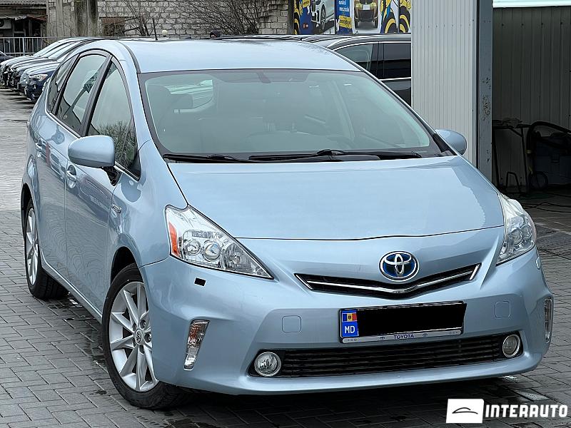 Toyota Prius Plus / V 2012