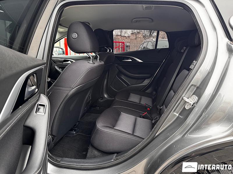 Infiniti Q30 19 infiniti q30 2017