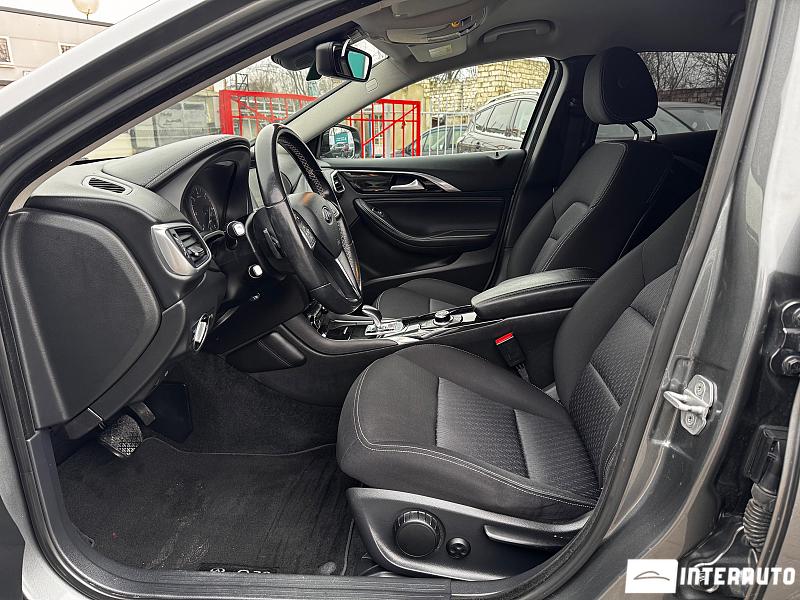 Infiniti Q30 6 infiniti q30 2017