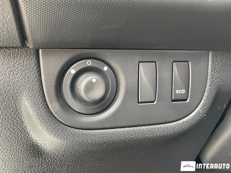 Dacia Sandero 14 dacia sandero 2013