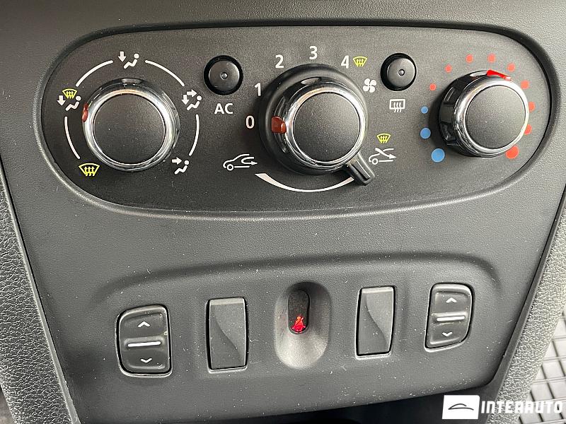 Dacia Sandero 12 dacia sandero 2013