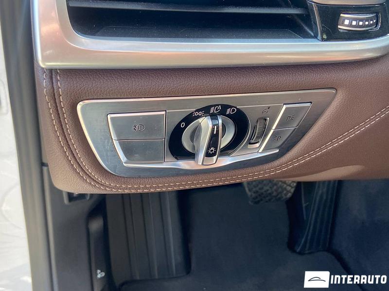 BMW 740e 16 bmw 740e 2016