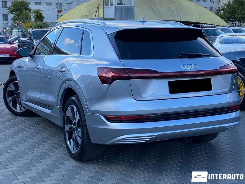 Audi E-tron 2 audi e-tron 2022