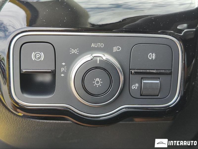 Mercedes A 35 AMG 15 mercedes a 35 amg 2019