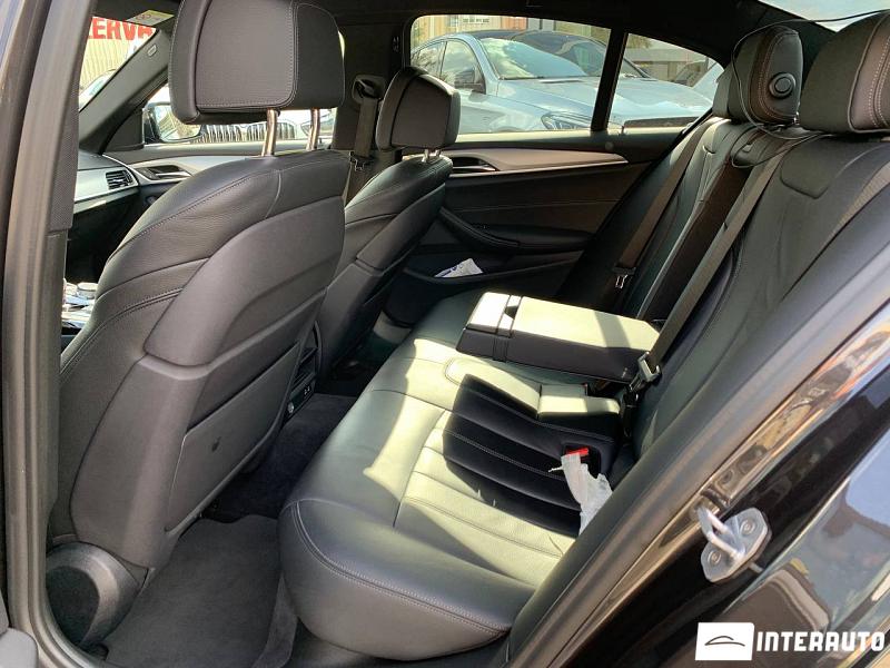 BMW 530e 11 bmw 530e 2019