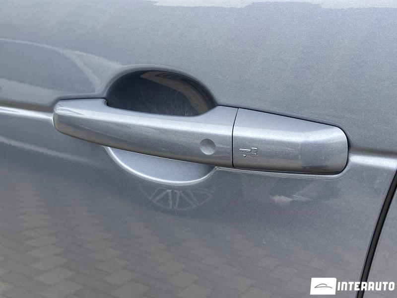 Land Rover Discovery 5 land rover discovery 2019