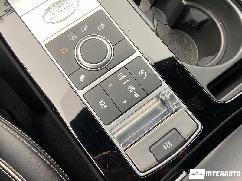 Land Rover Discovery 15 land rover discovery 2019