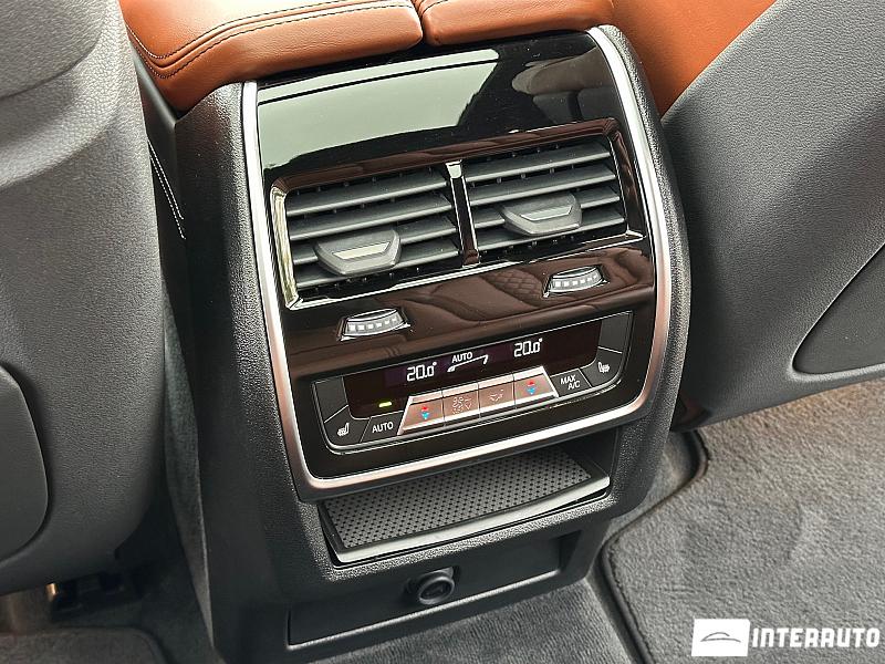 BMW X5 4.0i 15 bmw x5 4.0i 2019