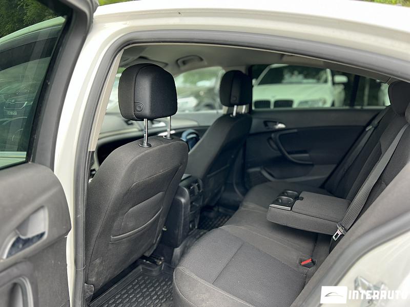 Opel Insignia 16 opel insignia 2012