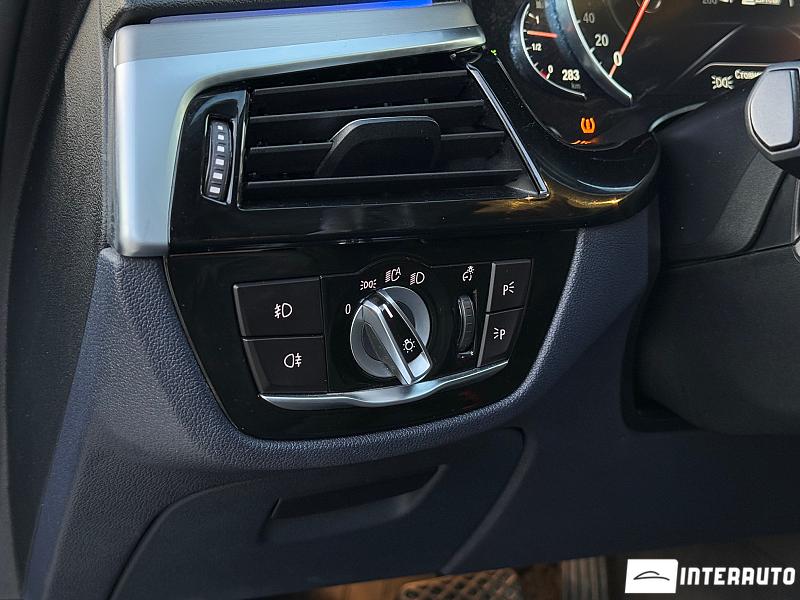 BMW 530e 9 bmw 530e 2017