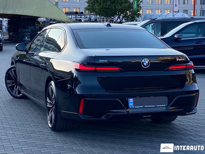 BMW 740 2 bmw 740 2023