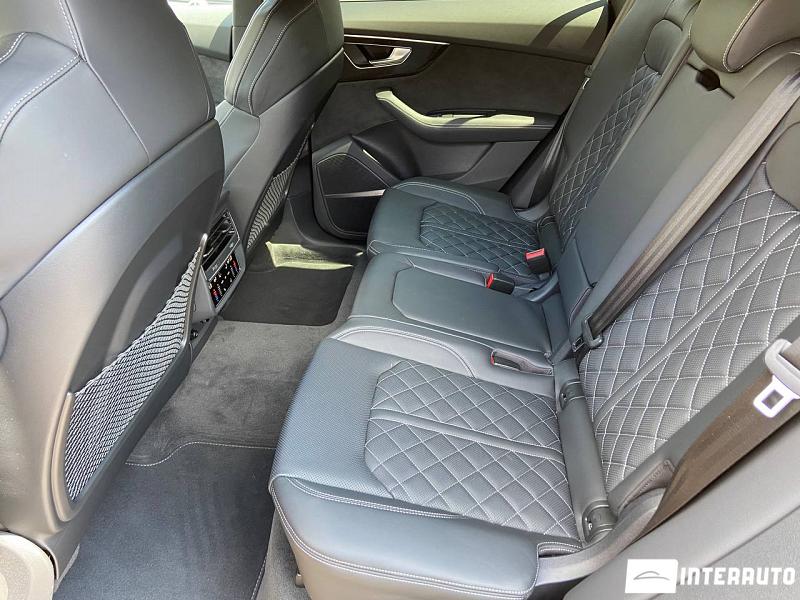 Audi Q8 18 audi q8 2020