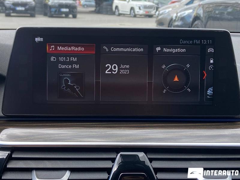 BMW 530e 11 bmw 530e 2018