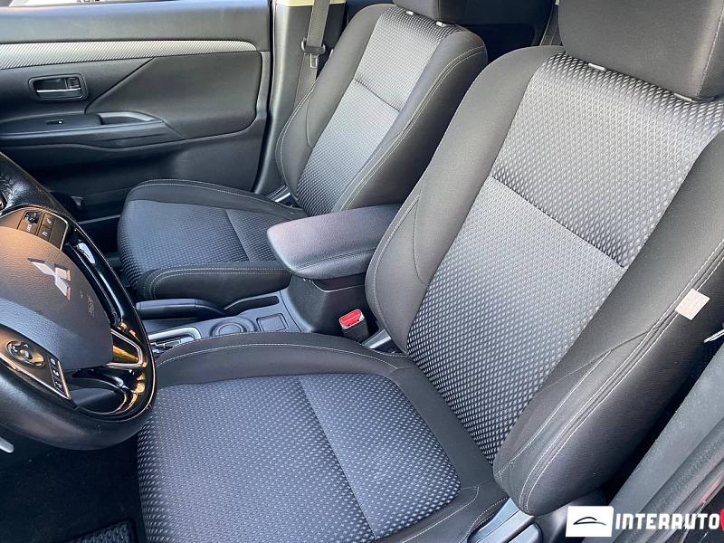 Mitsubishi Outlander 7 mitsubishi outlander 2016