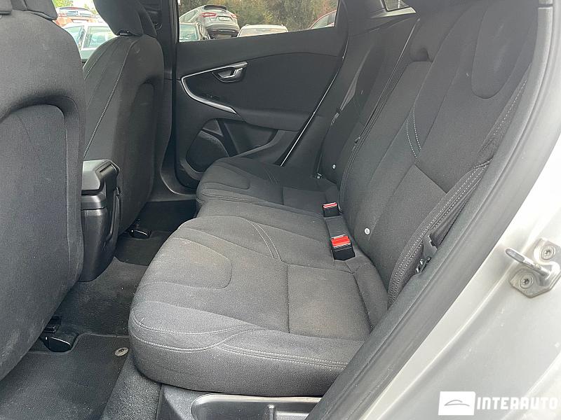 Volvo V 40 15 volvo v 40 2017