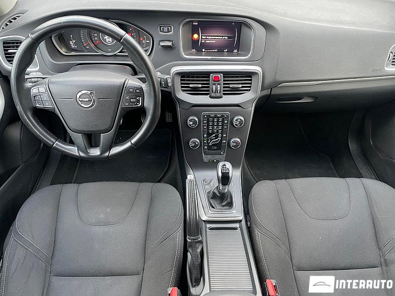 Volvo V 40 14 volvo v 40 2017