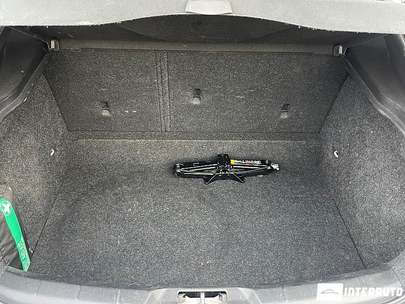 Volvo V 40 17 volvo v 40 2017