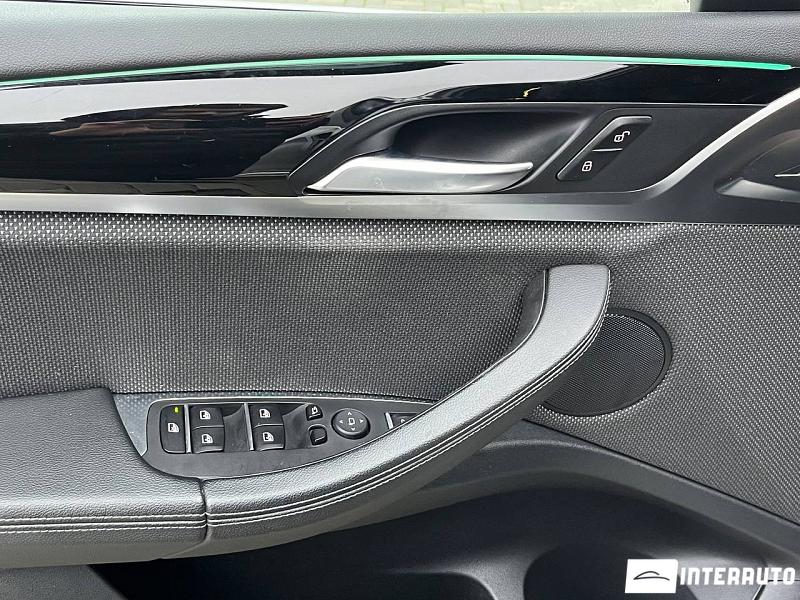 BMW X3 2.0D 5 bmw x3 2.0d 2019