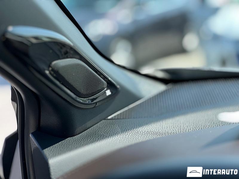 Toyota C-HR 13 toyota c-hr 2017