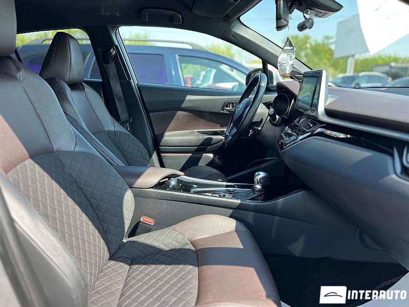 Toyota C-HR 9 toyota c-hr 2017