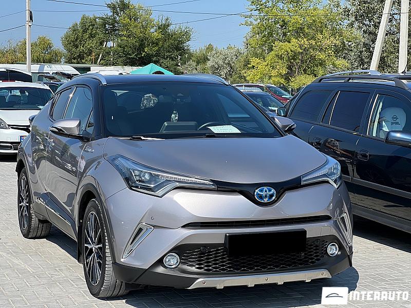 Toyota C-HR 3 toyota c-hr 2017