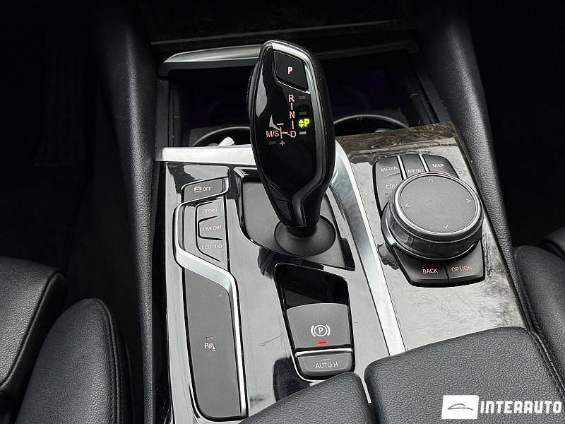 BMW 530 15 bmw 530 2017