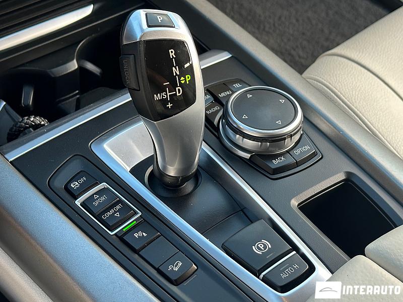 BMW X5 2.5D 16 bmw x5 2.5d 2015