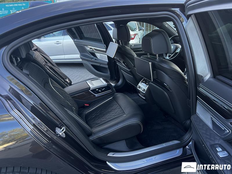 BMW 745e 10 bmw 745e 2020