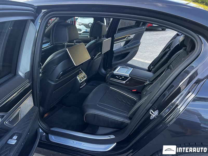 BMW 745e 9 bmw 745e 2020