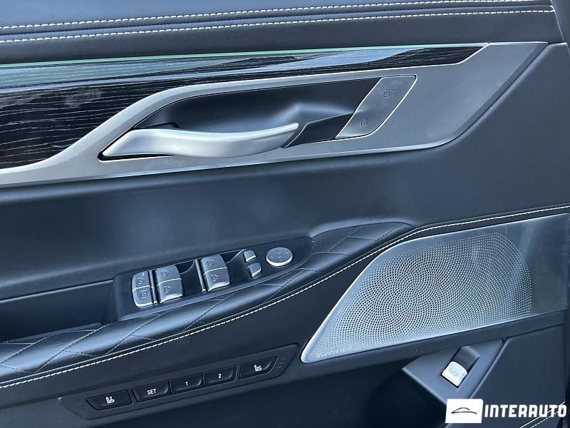 BMW 745e 18 bmw 745e 2020