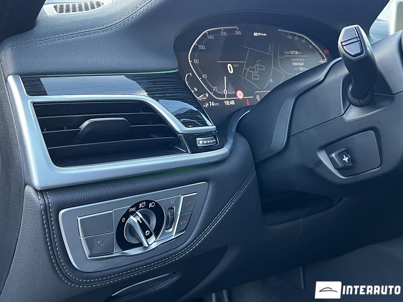 BMW 745e 17 bmw 745e 2020