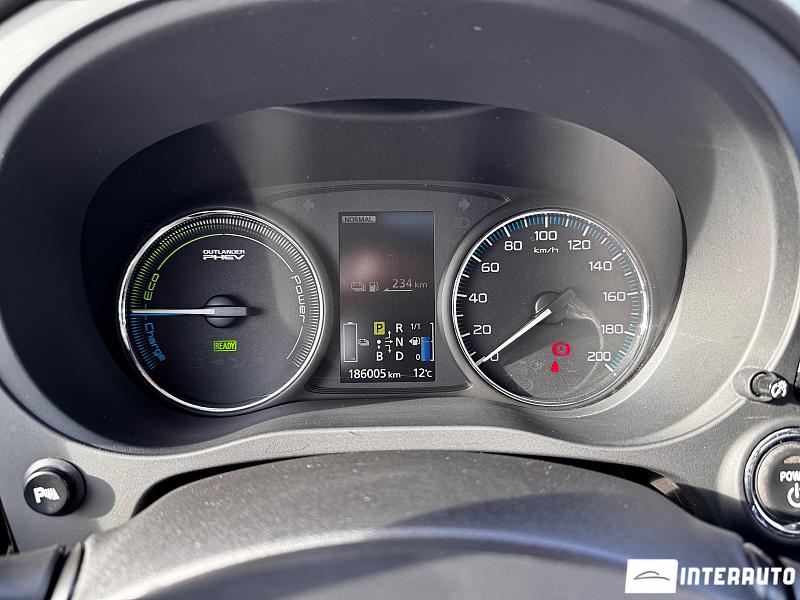 Mitsubishi Outlander 9 mitsubishi outlander 2013