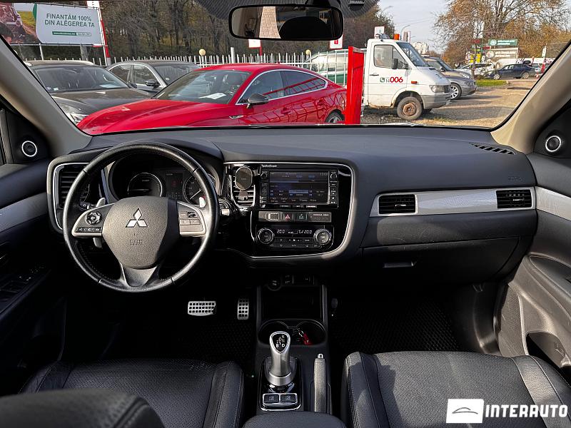 Mitsubishi Outlander 7 mitsubishi outlander 2013