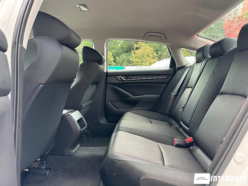 Honda Accord 17 honda accord 2020