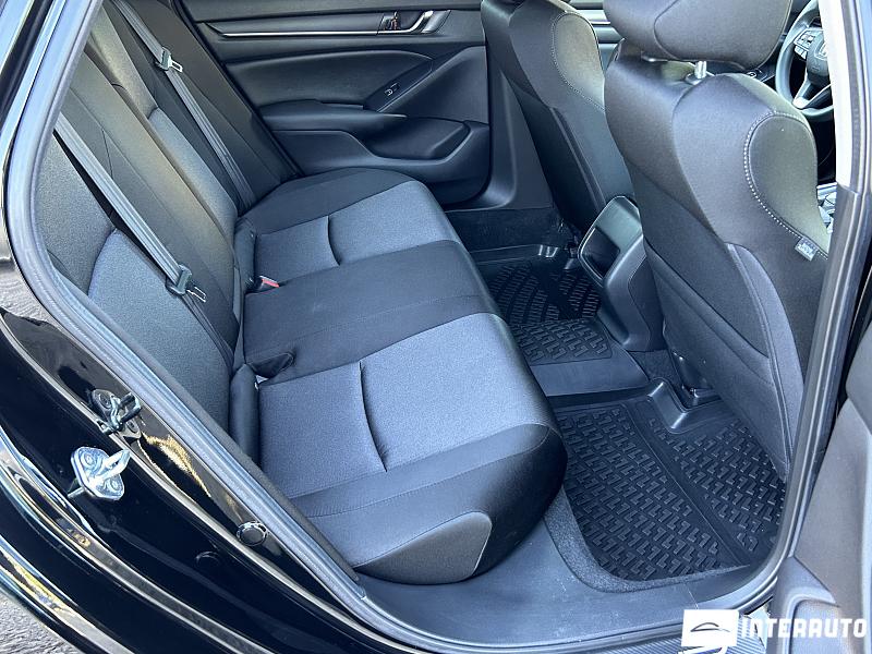 Honda Accord 16 honda accord 2020