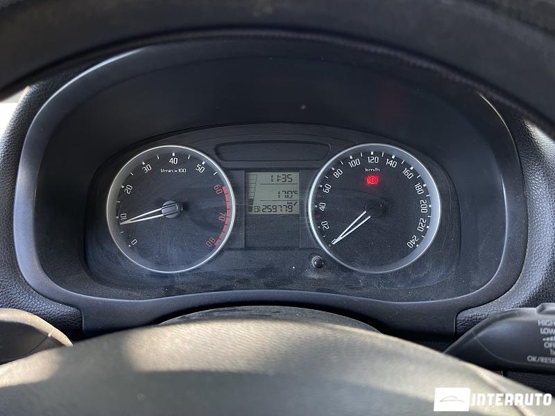 Skoda Fabia 11 skoda fabia 2010