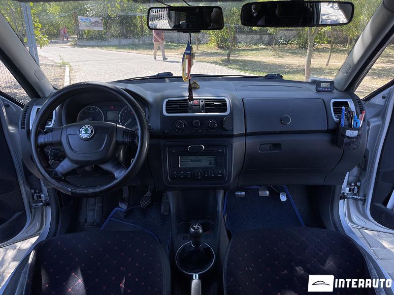 Skoda Fabia 9 skoda fabia 2010