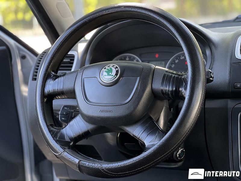 Skoda Fabia 16 skoda fabia 2010