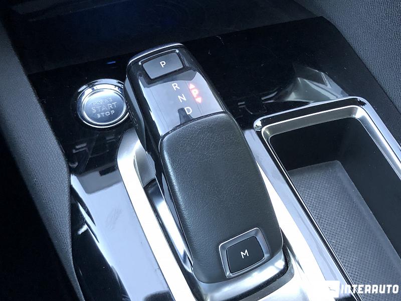 Peugeot 3008 16 peugeot 3008 2019