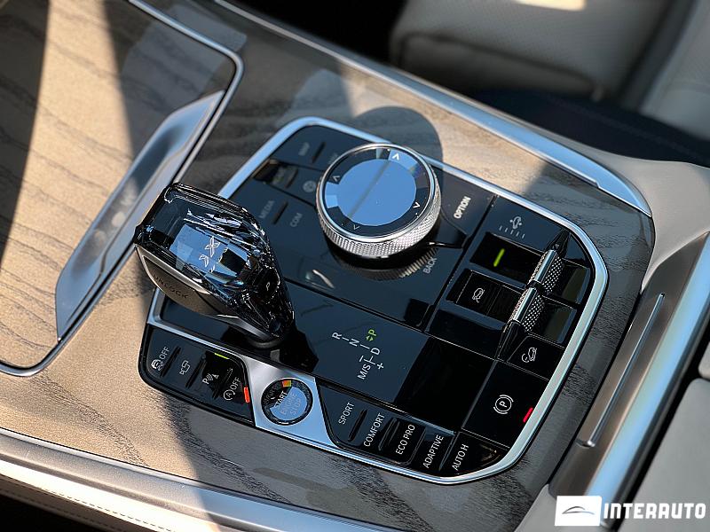 BMW X7 3.0d 16 bmw x7 3.0d 2019